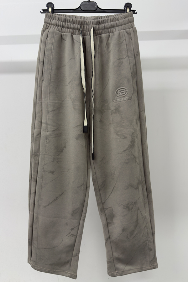 Unisex Relaxed Jogger in grey/dark grey camo print