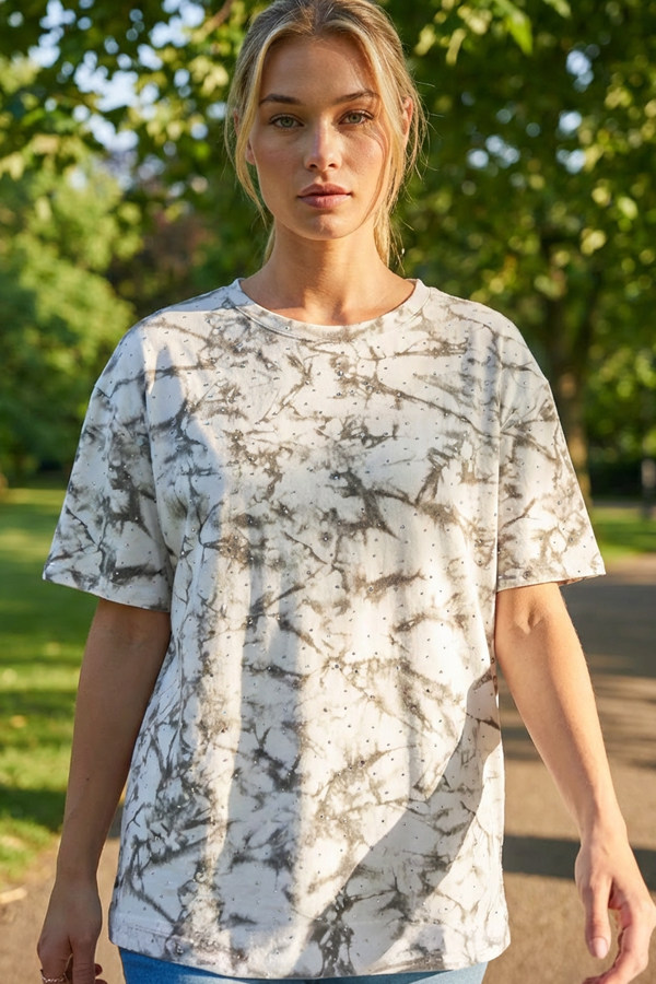 Γυναικείο Βαμβακερό T-shirt με μοτίβο μαρμάρου και στρας με Χαλαρή εφαρμογή Άσπρο